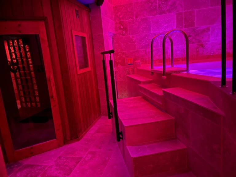 Le bassin et l acces au sauna - L IDEAL SAUNA, Agen